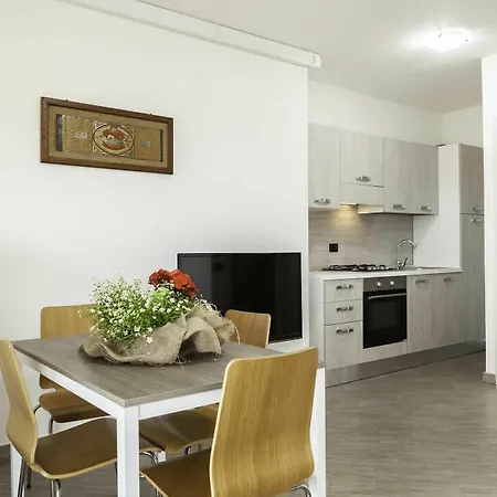 Aria Di Vacanza - Rabarbaro Apartament