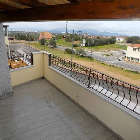 Aria Di Vacanza - Rabarbaro Apartament *
